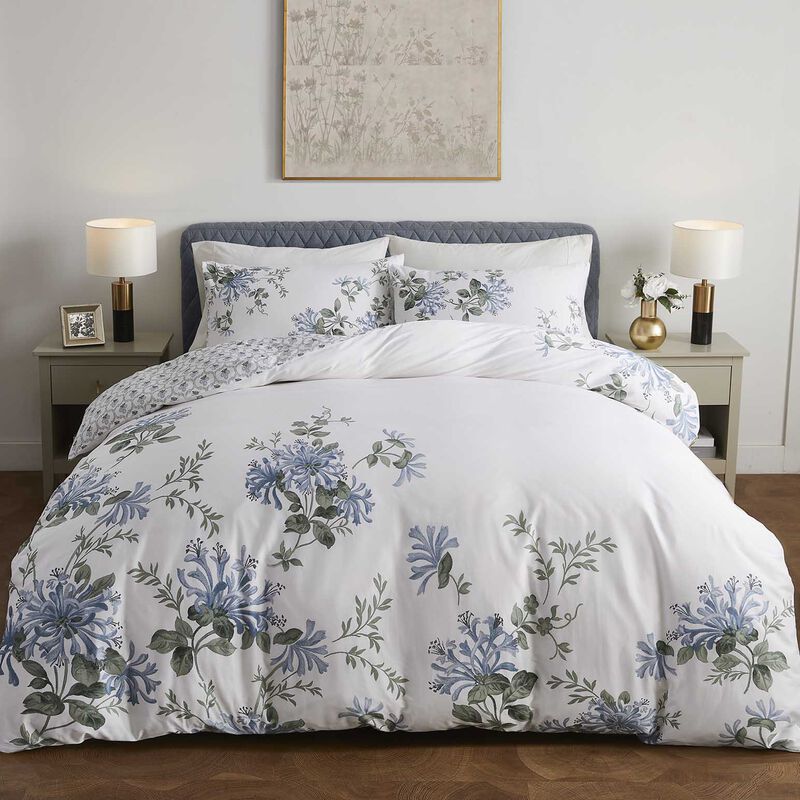 Laura Ashley Honeysuckle Quilt Cover Set image number 0
